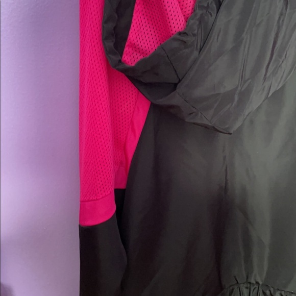 Pink and black windbreaker brand new never worn - Picture 4 of 7